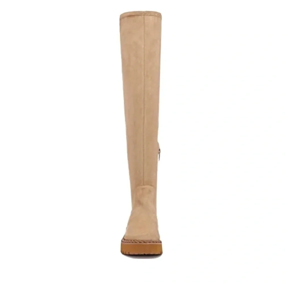 VINCE CAMUTO MELLEYA OVER THE KNEE BOOT TAN 9.5 MEDIUM NEW
